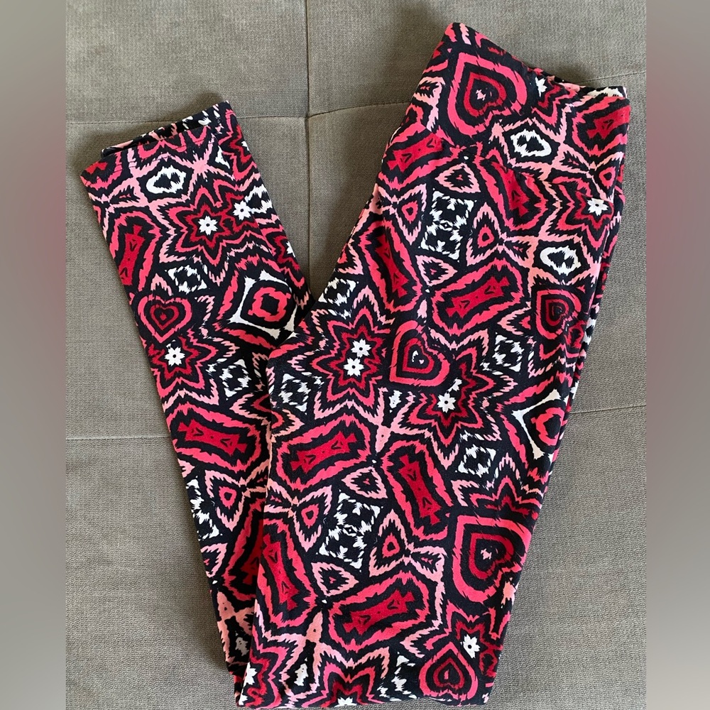 LuLaRoe Valentine’s Leggings, One Size